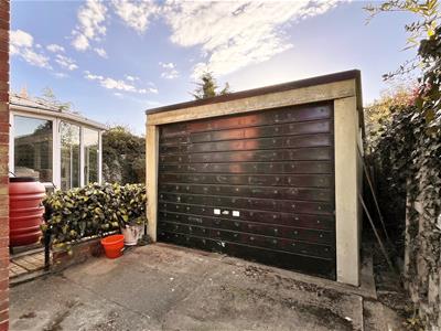 DETACHED GARAGE